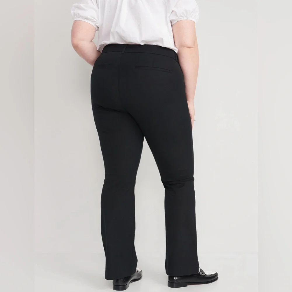 NWT! Black High-Waisted Pixie Flare Pants - Multiple Sizes💙 - Picture 8 of 10